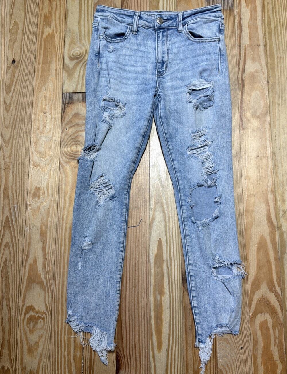 American Eagle High Rise Jegging Crop Next Level Stretch Size 8 Blue Destroyed